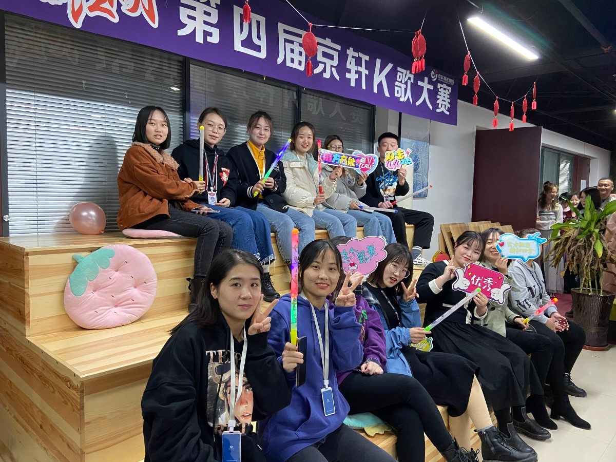 粉絲團(tuán).jpg 粉絲團(tuán).jpg