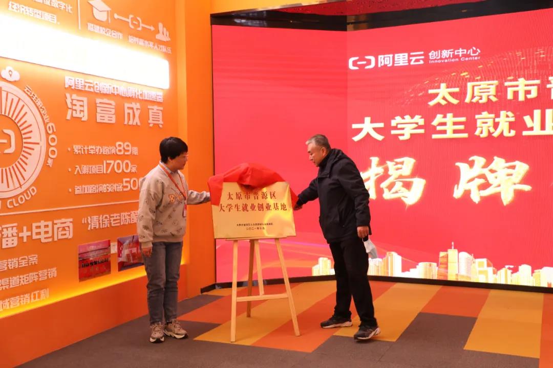 1637114042755922.jpg 11.17.01.jpg