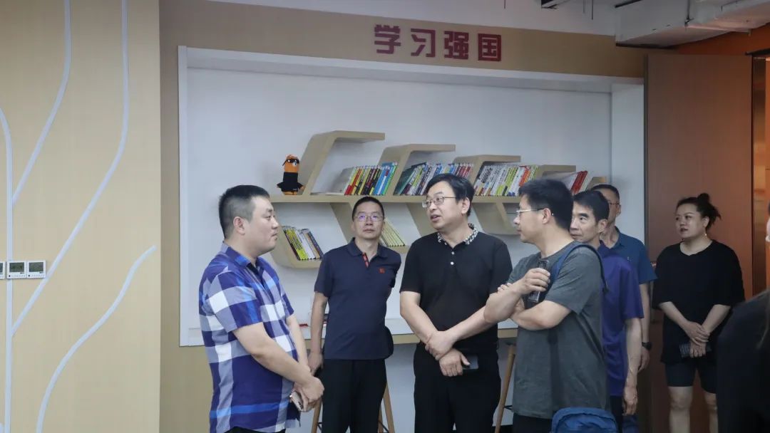 1657275738877120.jpg 44.jpg